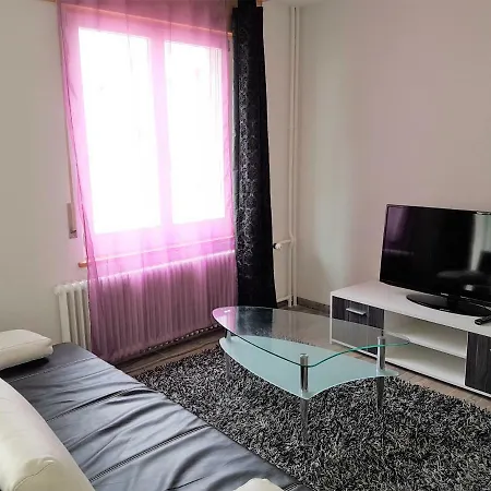 Family Friendly In The Heart Of شقة